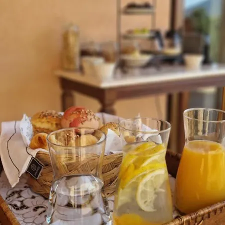 Couette-café Casa Lis 4*