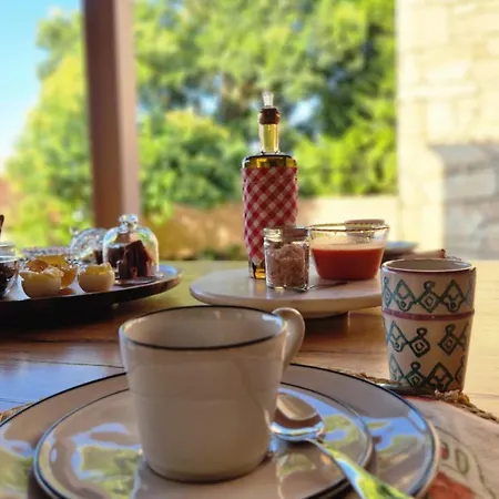 Couette-café Casa Lis 4*